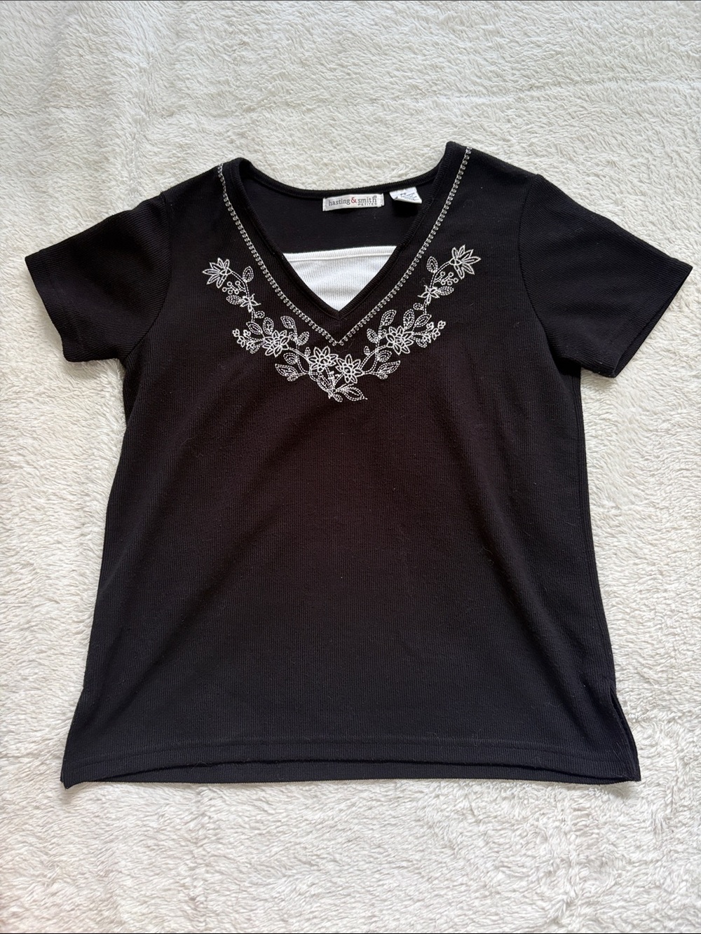 ⭐️ 2 for $15. Embellished V-Neck Short Sleeve Tee in Black by Hasting & Smith